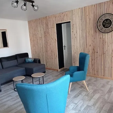 Avec Parking Et Wifi