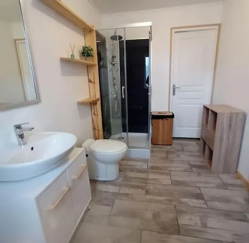 Avec Parking Et Wifi Sées